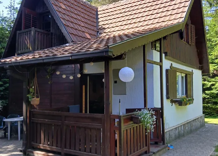 펜션 Planinska Kucica Srce 즐라티보